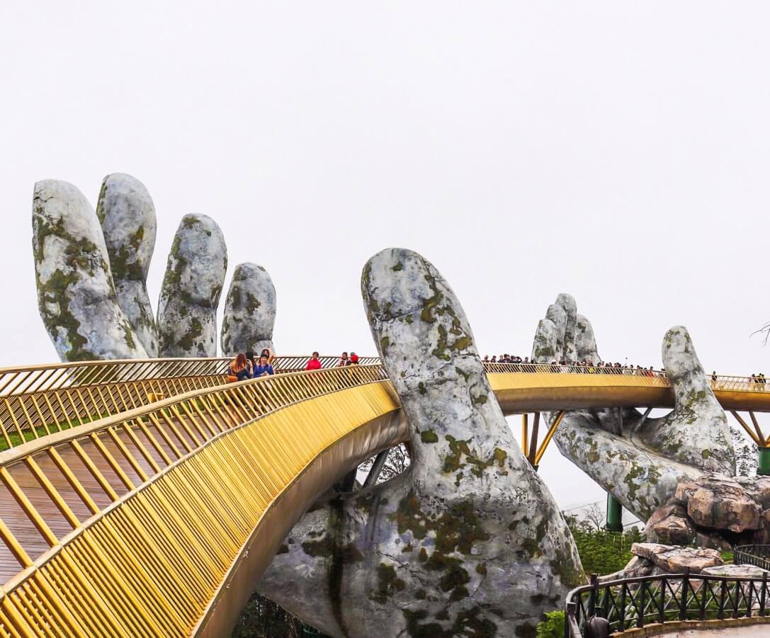 Golden Hands Bridge